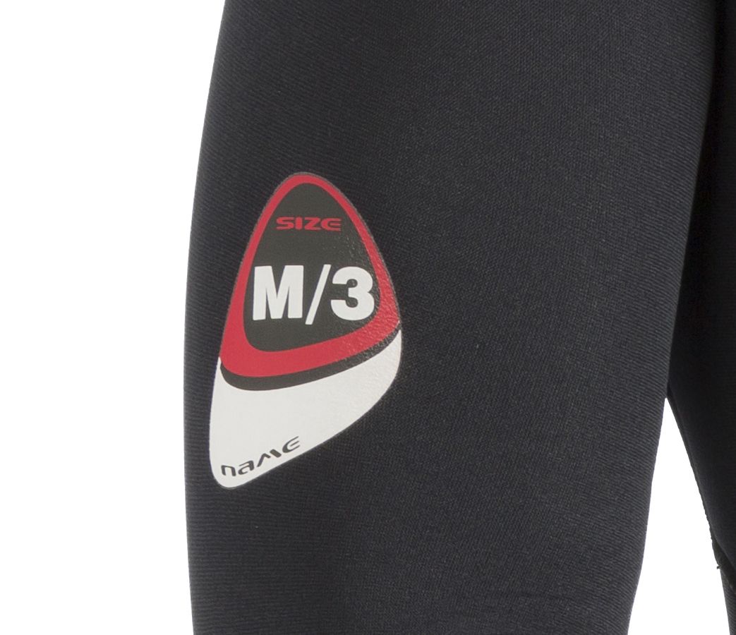 Monopieza ENDURANCE CON CAPUCHA